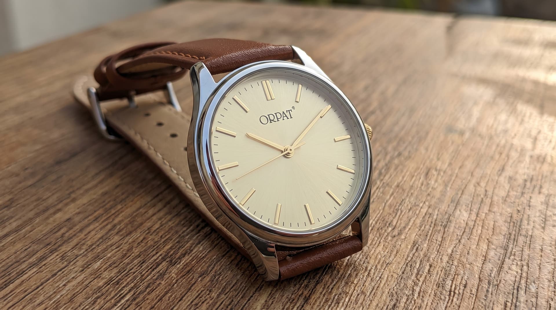 ORPAT Classic Analog Quartz Wristwatch