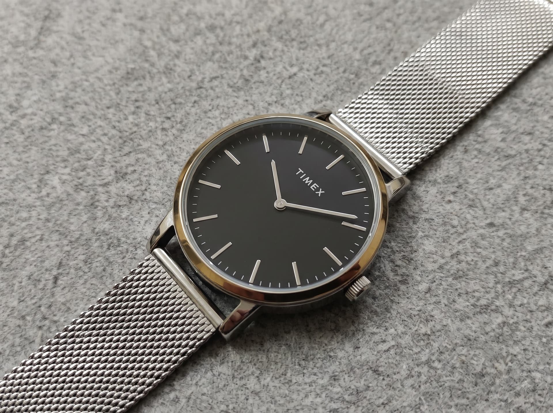 Timex Fashion Men Black Dial Round Analog Watch